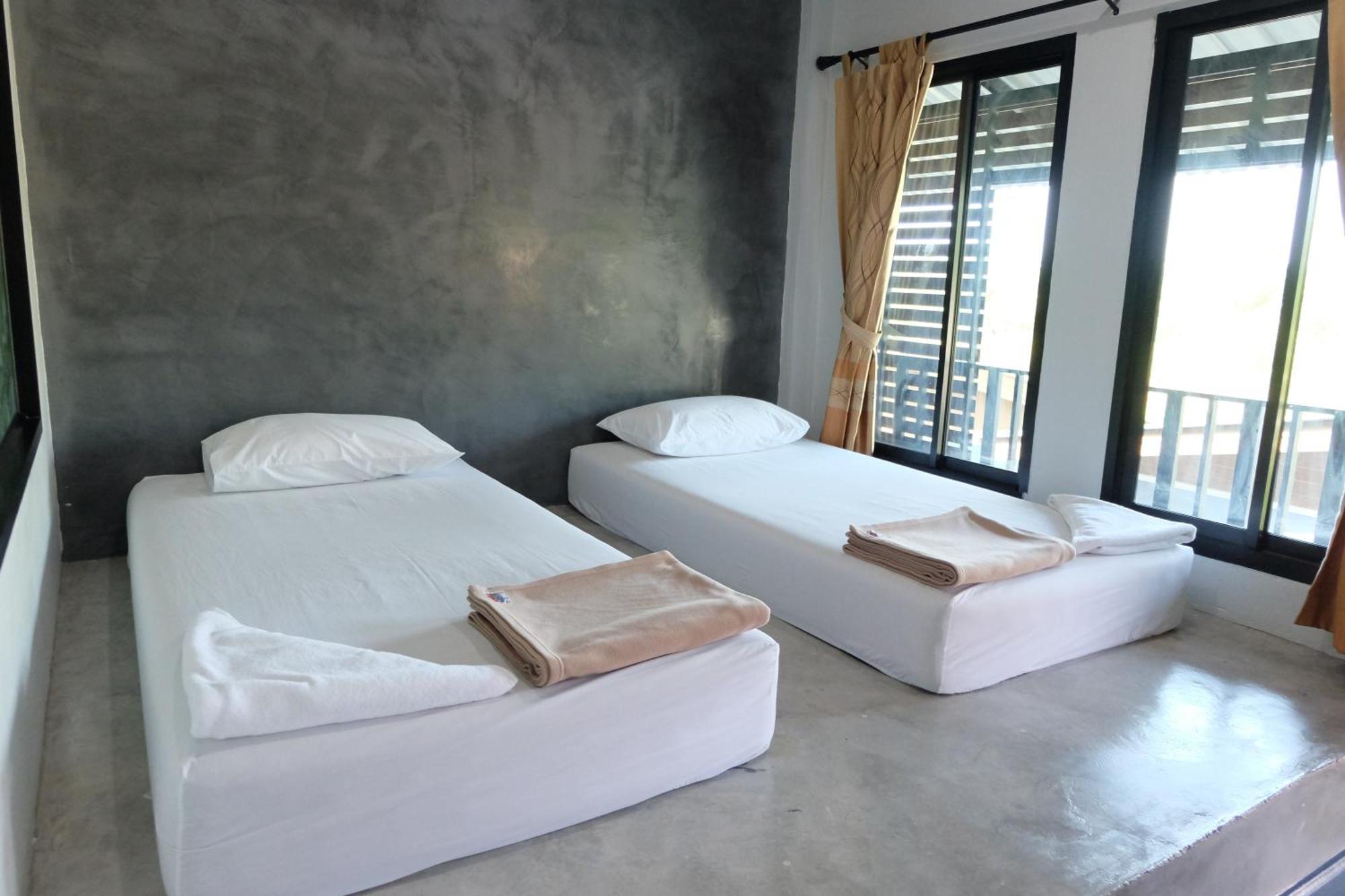 Resort Numjaan Krabi town